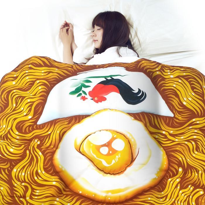 Selimut Dewasa Igorsatumangkok Shrelo Mie Goreng Instan Telur Mi Telor Ceplok Kreasi Desainer Lokal