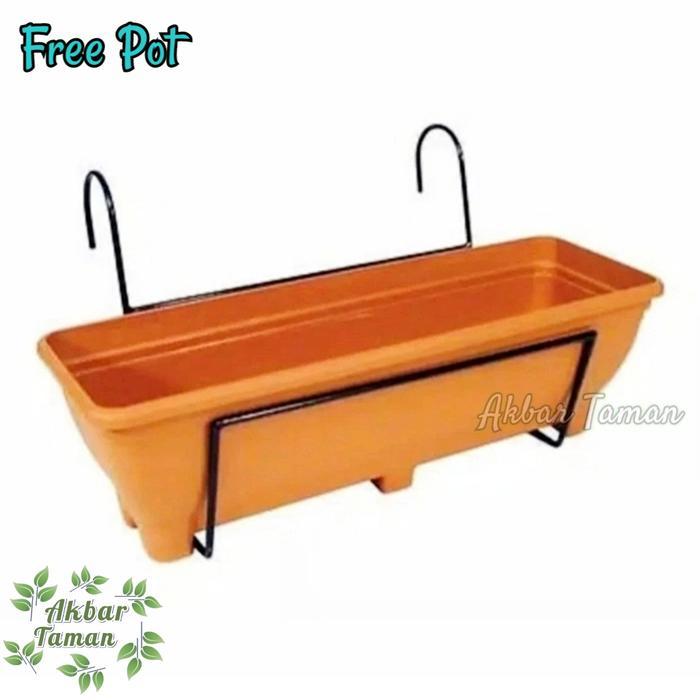 Satu Set Pot Gantungan Pot Bunga Besi Pagar Balkon Free Pot