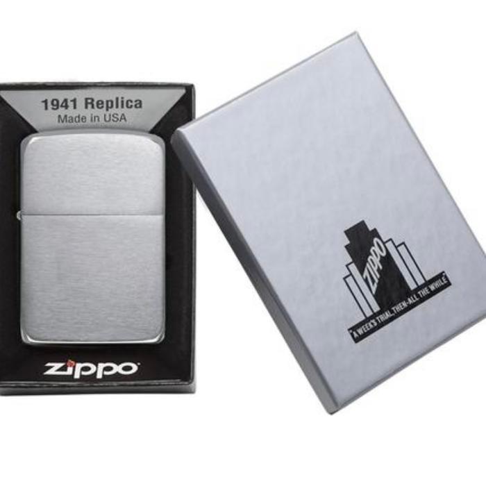 Zippo Brushed Chrome 1941 Replica