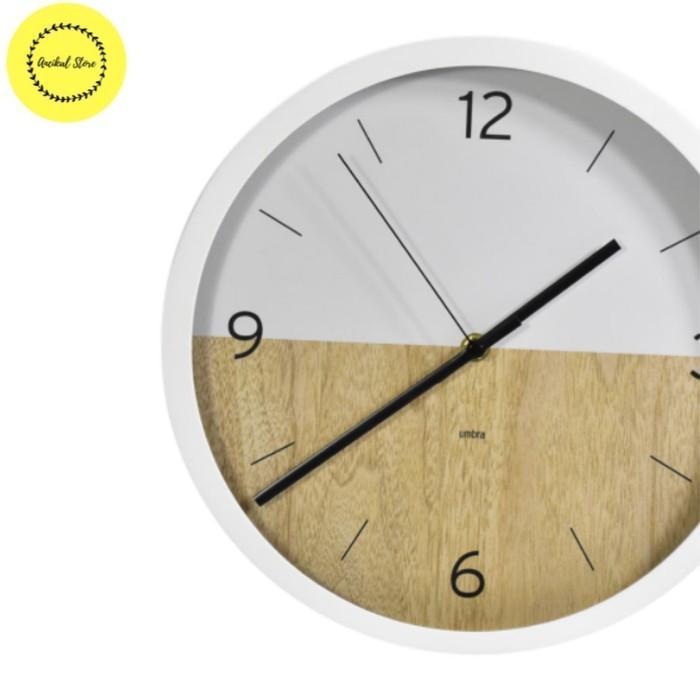 Umbra Jam Dinding 31.7 Cm Plastik - Putih Cokelat