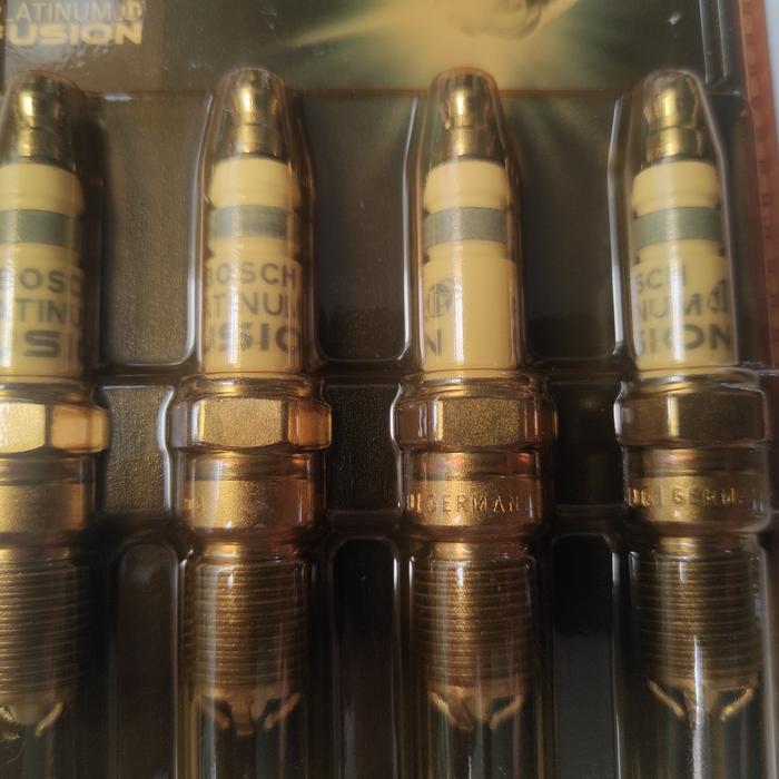 BUSI BOSCH PLATINUM FUSION F12-4 HGR7DQI MOBIL BMW MERCEDES VW 1 pcs news