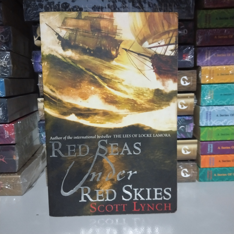 Red Seas Under Red Skies Scott Lynch [PB Preloved]