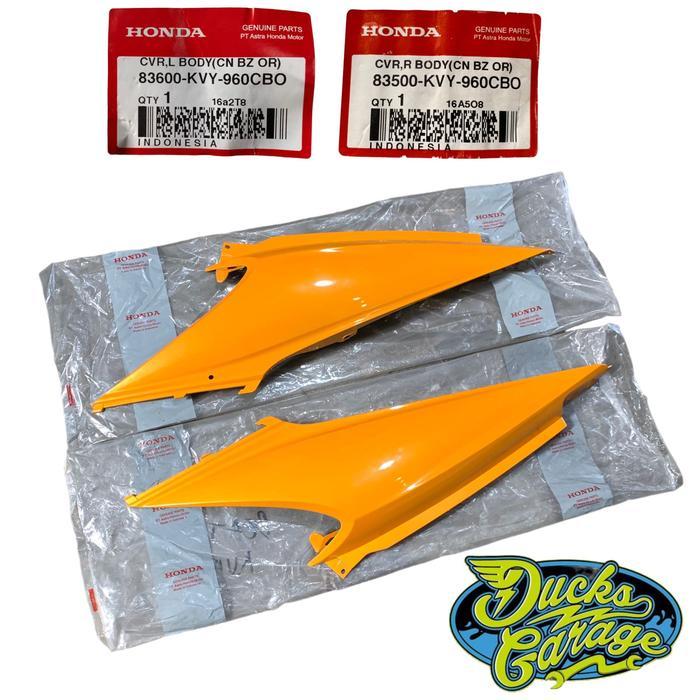 83500-Kvy-960Cbo 83600-Kvy-960Cbo Cover Body Samping Kiri Kanan Honda Beat Karbu Original Orange