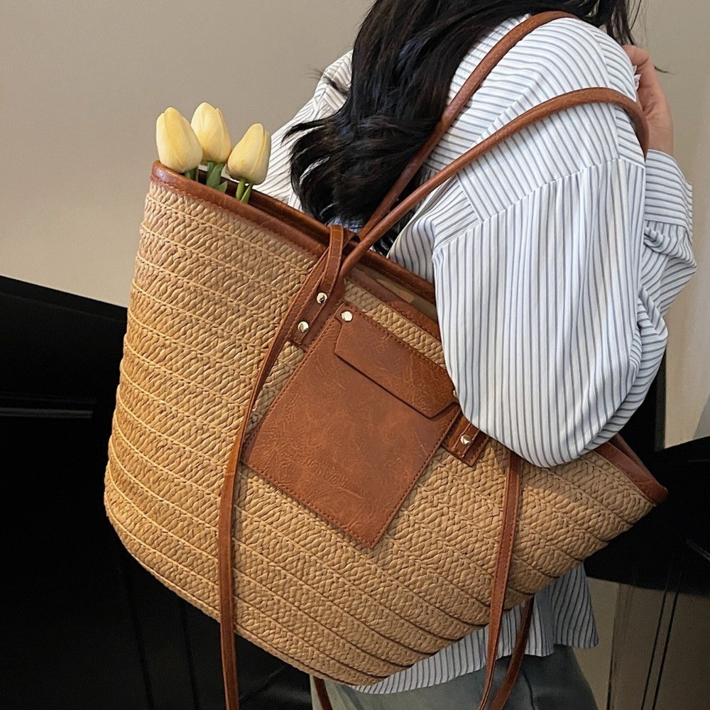 Vintage Style Straw Baskets Bag Handmade Woven Rattan Material Woven Shoulder Bag Raffia Circle