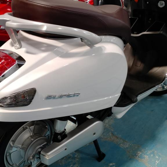SEPEDA LISTRIK UWINFLY T3 VESPA MOTOR - Putih