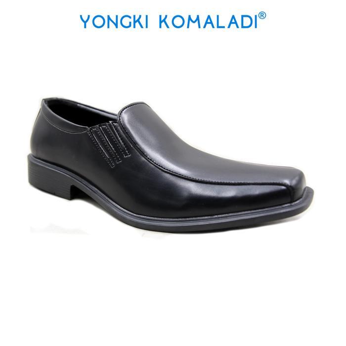 Aerostreet - Komaladi Pantofel Ol-Obr11380-23 Men Hitam Shoes Pria