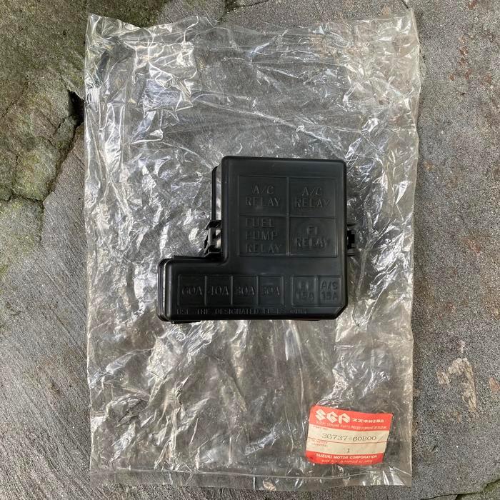 Cover Main Fuse Box Tutup Kotak Sekring Amenity Forsa Swift Cultus AA34S AA44S AB34S AB44S AF34S AH1
