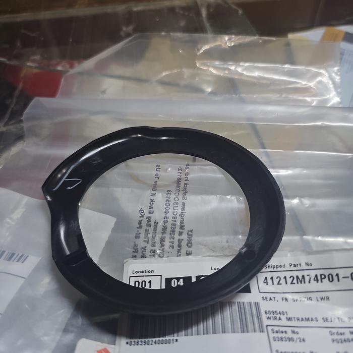 Karet Tatakan Bawah Per Depan Suzuki Ignis