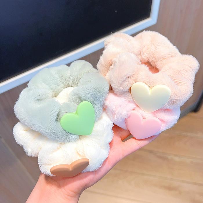 Scrunchie Besar Bahan Bludru LOVE / Ikat Rambut Scrunchie Bludru / Scrunchie / Ikat Rambut Korea