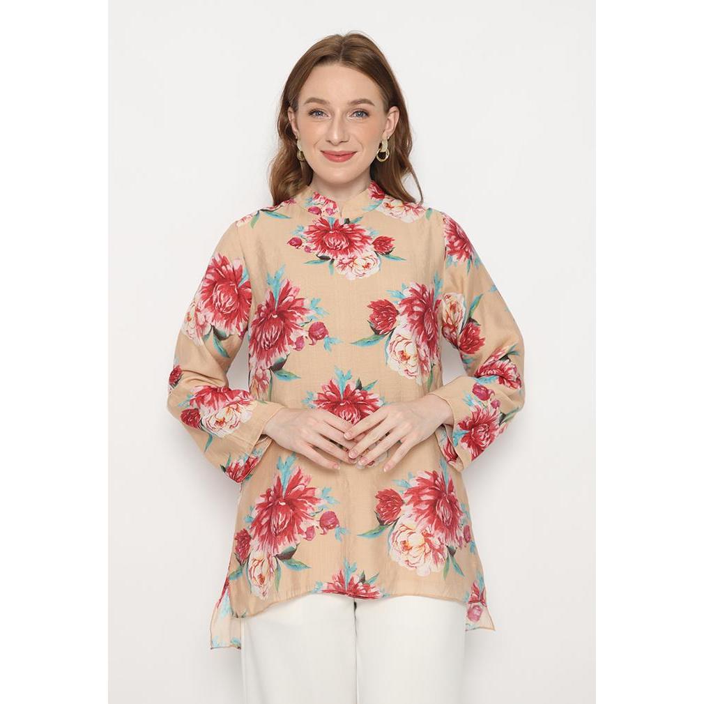 Blouse Silky Cream Kembang-Kembang Arlette By Brilliant Girl