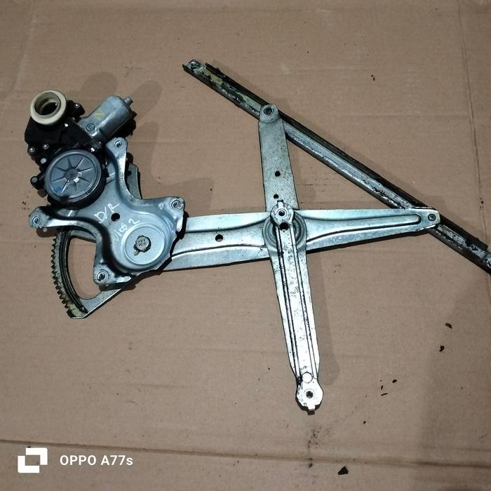regulator power window pintu depan kanan/R Toyota Vios gen2