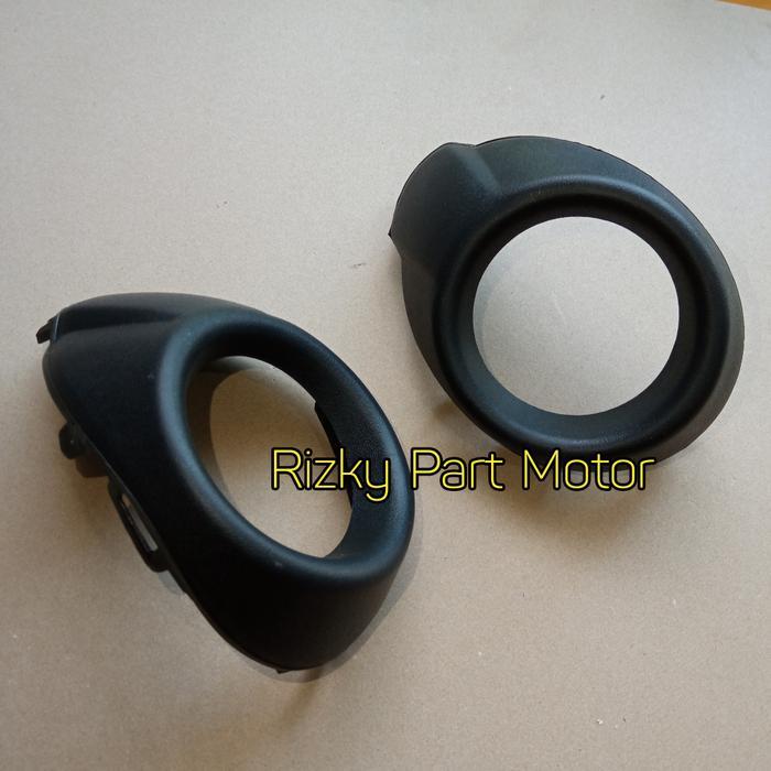 Cover Ring Foglamp 1 Set Lh Rh Ford Focus Mk3 Hitam Doff