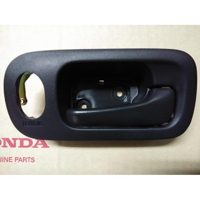 Handle Pintu Dalam Kanan Depan Honda Crv 2002-2004