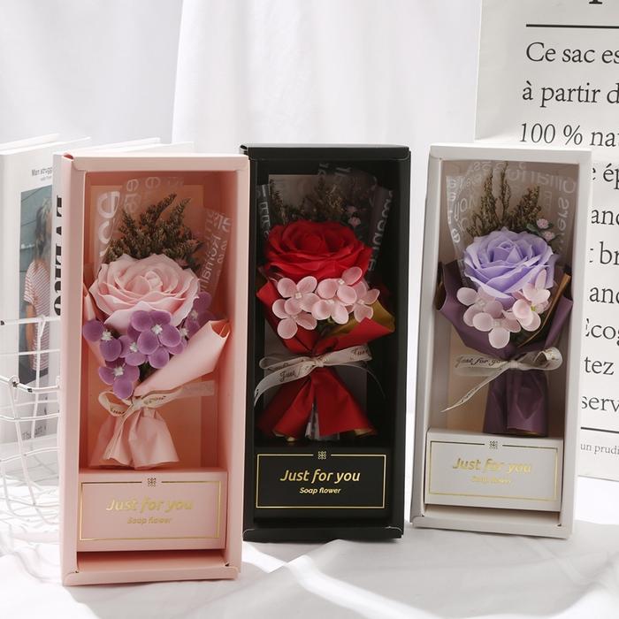 Bunga Wisuda / Valentine Rose Box - Bingkai Buket Mawar Merah Sabun