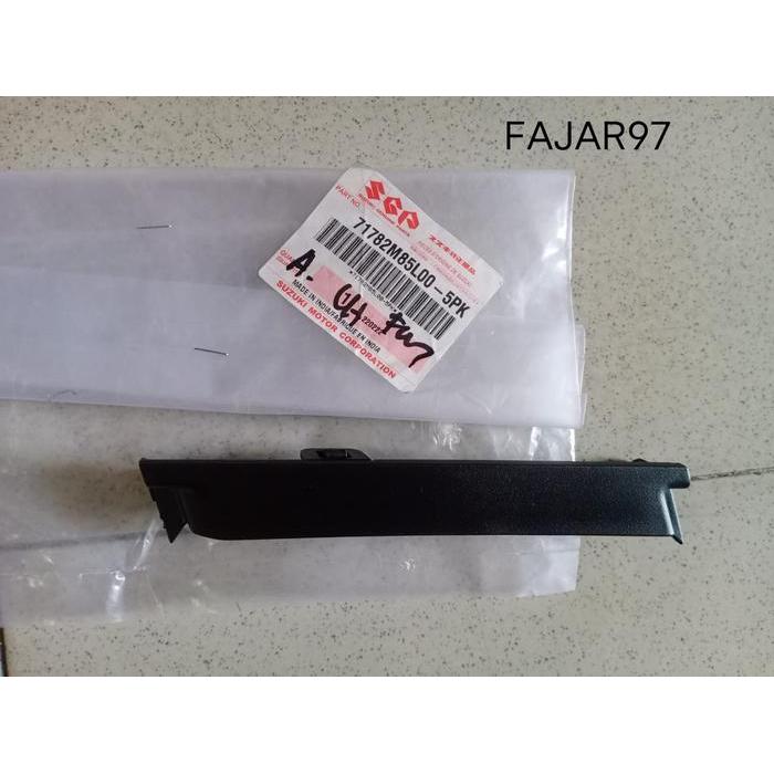 Garnish bemper depan Suzuki Splash 2013 original