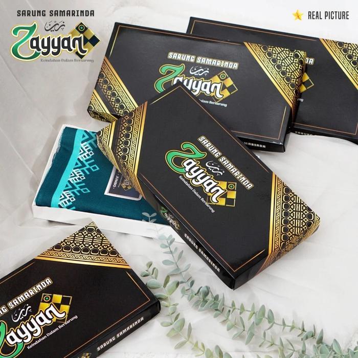 ZAYYAN SARUNG SAMARINDA ASLI JUMBO ( 117 X 100 CM ) HALUS DAN WANGI / SARUNG PRIA MUSLIM ( RANDOM )