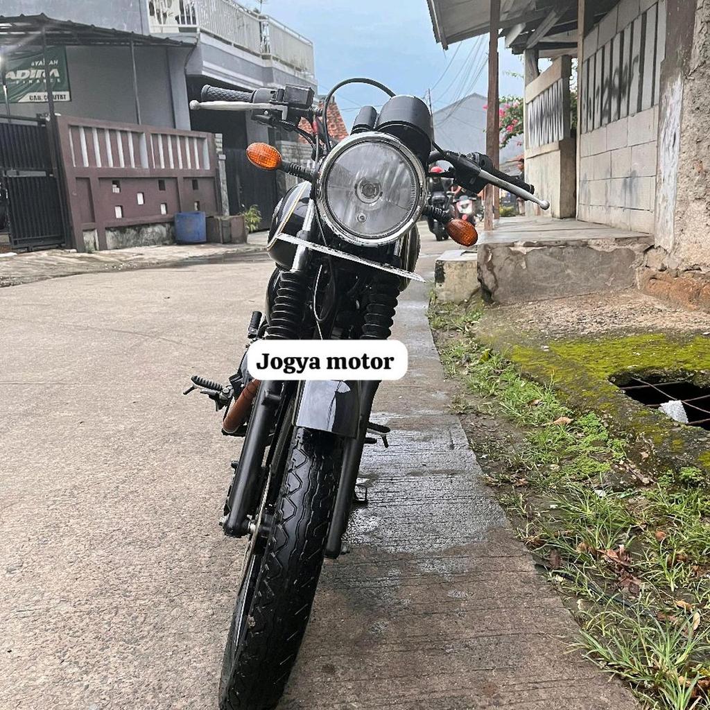 Kawasaki W175 SE Tahun' 2018 Motor Bekas berkualitas Jogyamotor