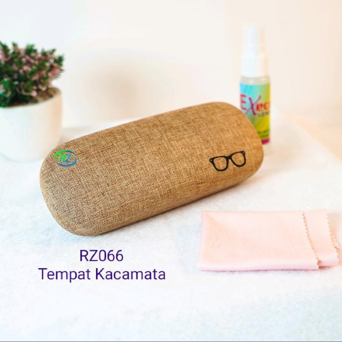 TEMPAT KACAMATA KODE RZ066