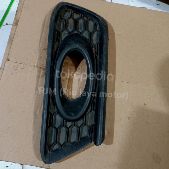 COVER FOGLAMP BEMPER DEPAN MOBILIO TIPE E
