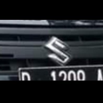 grill wagon R logo Suzuki