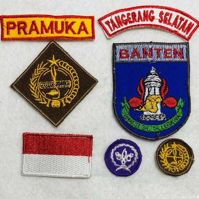 1 SET BADGE PRAMUKA PUTRI TANGERANG SELATAN BANTEN