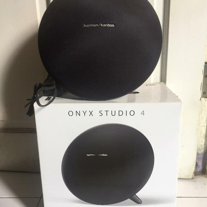 Speaker Harman Kardon Onyx 4 - Hitam