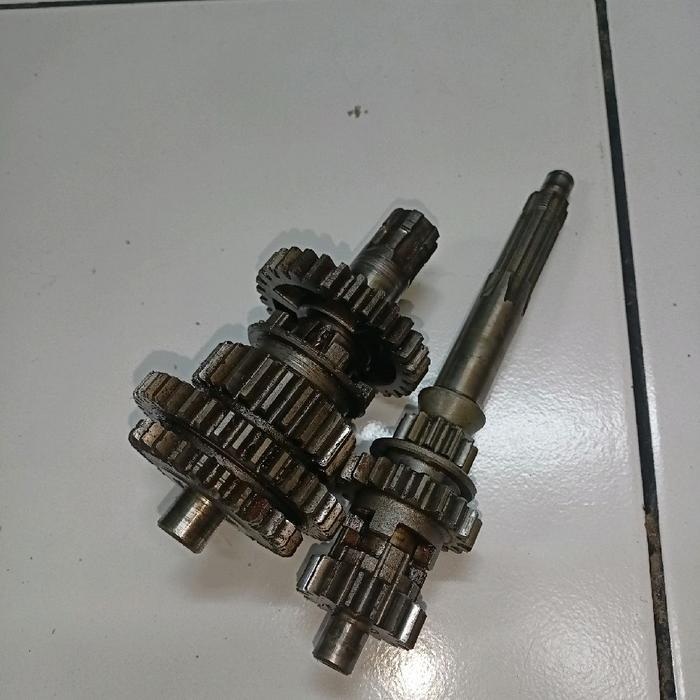 Gear Gir Gigi Rasio Ratio Susun Yamaha V80 V 80
