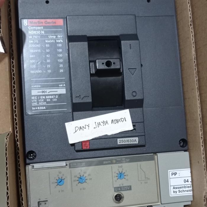 Mccb Merlin Gerin Ns630N 3P 630A 50Ka Ns630 N