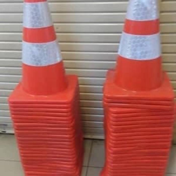 Trafic cone karet 70 Cm