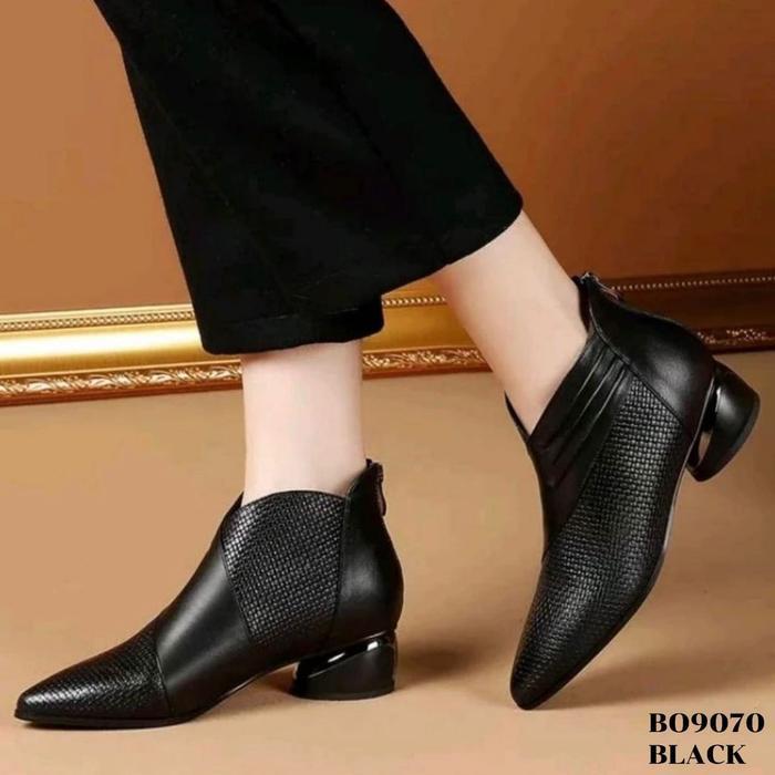 Donatello - Sepatu Boots Heels Korea Bo9070 Shoes