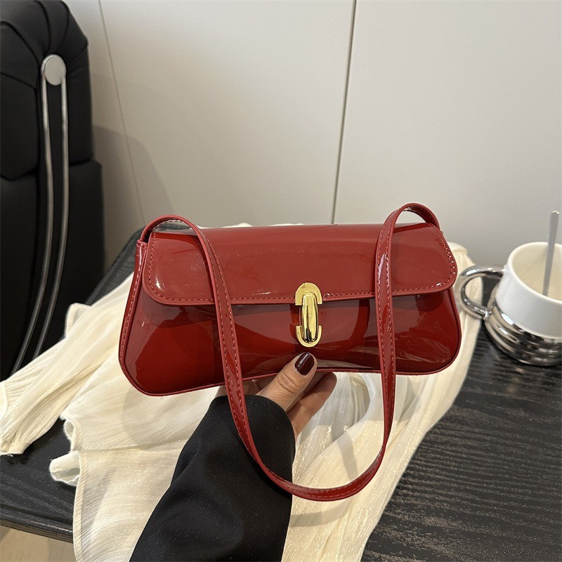 Women'S Vintage Oiled Leather Flap Decor Shoulder Underarm Bag, Buckle Baguette Tote Bag Suitable