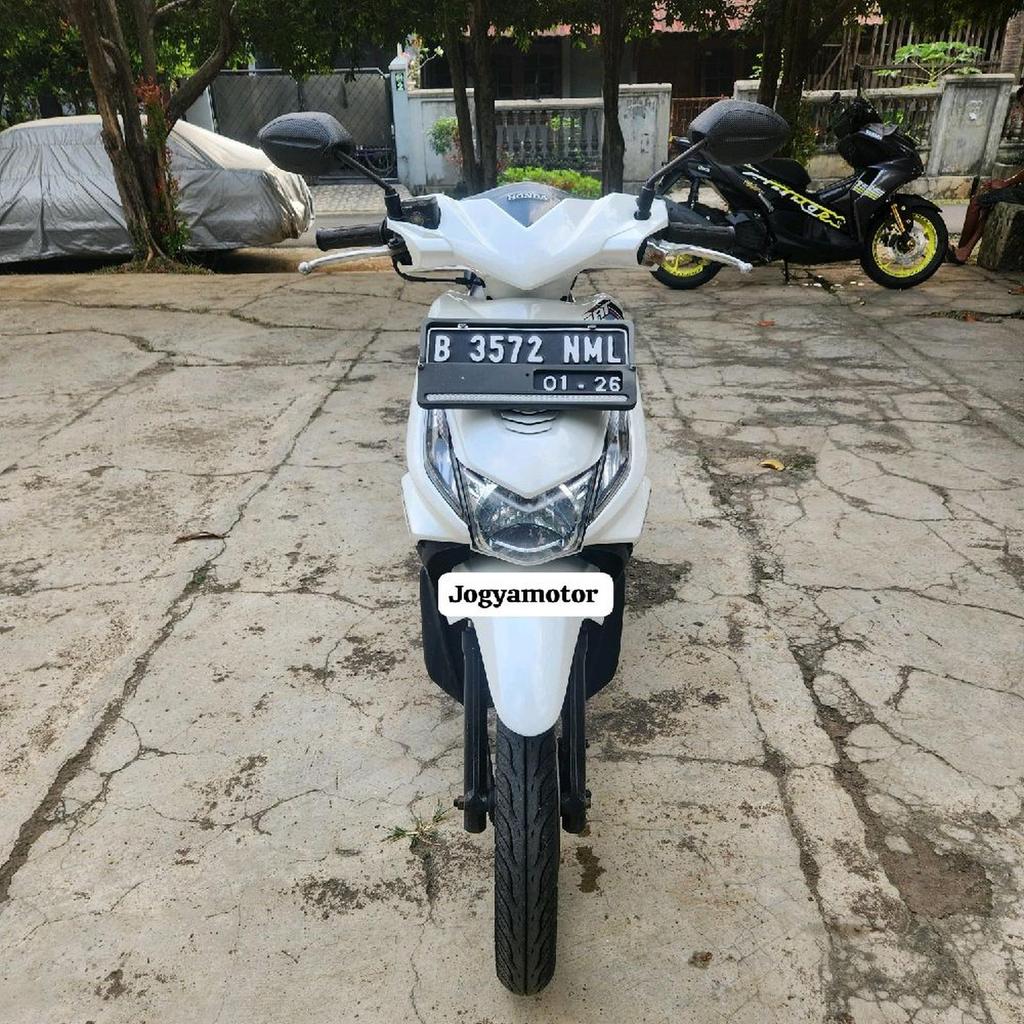 Honda Beat Karbu Tahun 2011 motor bekas berkualitas Jogyamotor