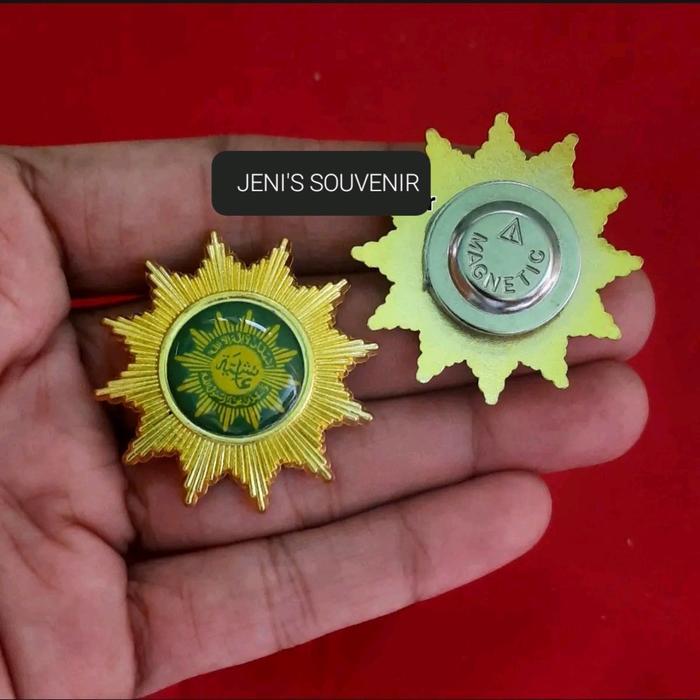 PIN AISYIYAH MODEL BINTANG Emas Magnet