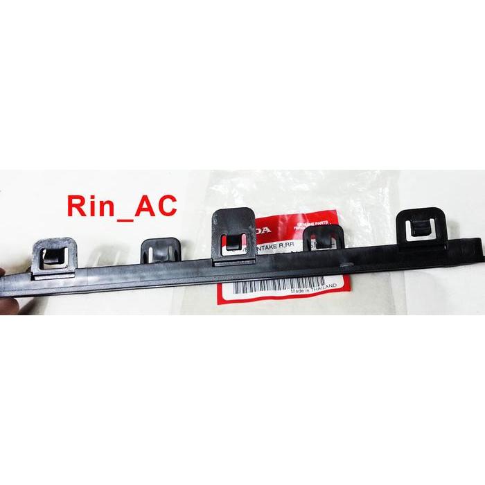 Bracket Cover Bemper Bumper Belakang Kanan Jazz Rs 2012-2013 Original