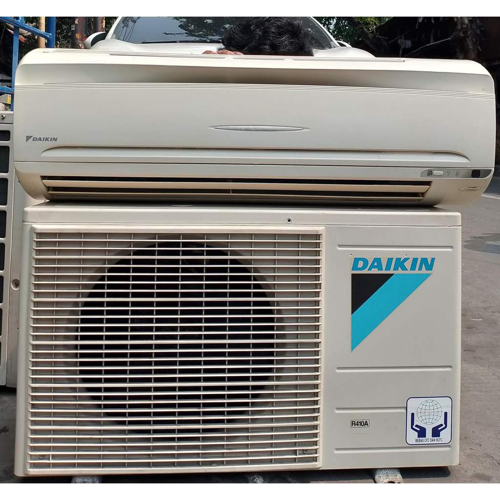 AC Daikin 1/2 PK R410 Second + pasang free ongkir se jabotabek