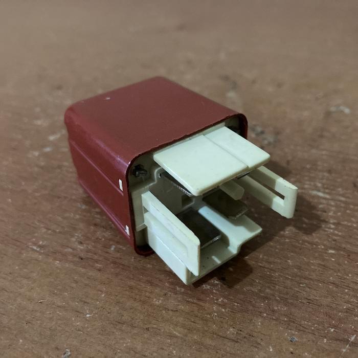 Relay Lampu Depan Starlet Kotak Kapsul Gt Rav4 Land Cruiser Vx Prado Asli Partt