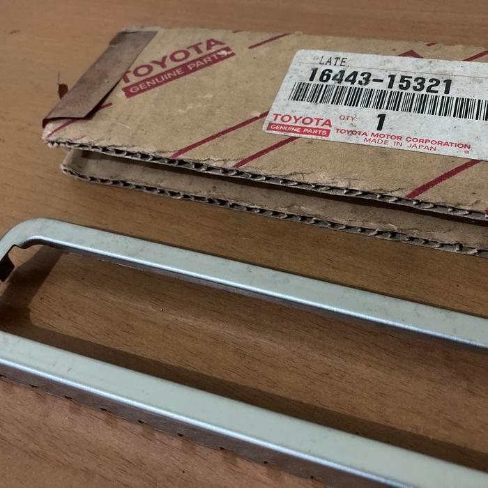 Plat Kancingan Radiator Corona Gl Ex Saloon Twincam Toyota Genuine