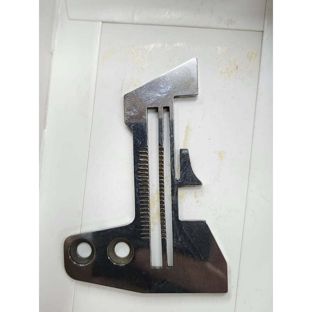 Plat Gigi Mesin Obras Benang 3 Dek Gigi 737 (3mm) E784
