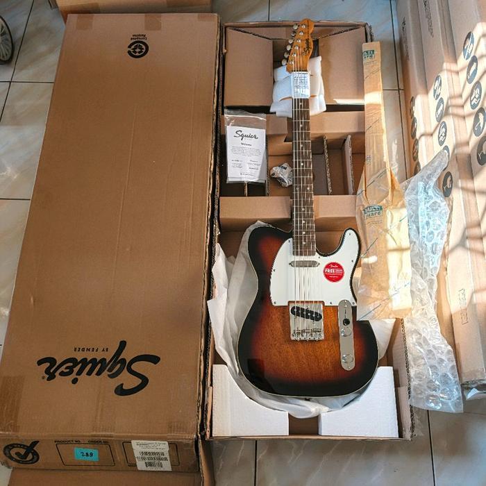 Gitar Squier Telcaster Classic Vibe Baritone Sunburst - IM