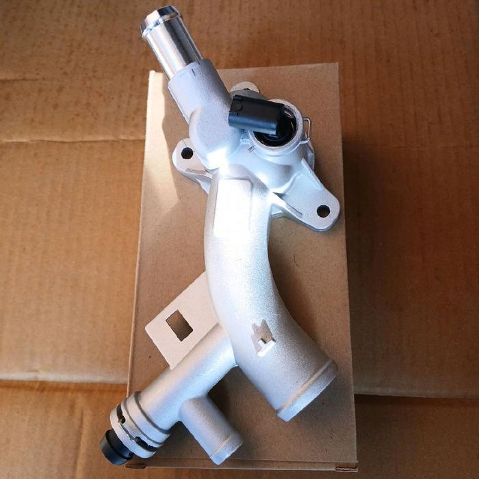 Pipa Water Outlet Air Radiator Chevrolet Trax