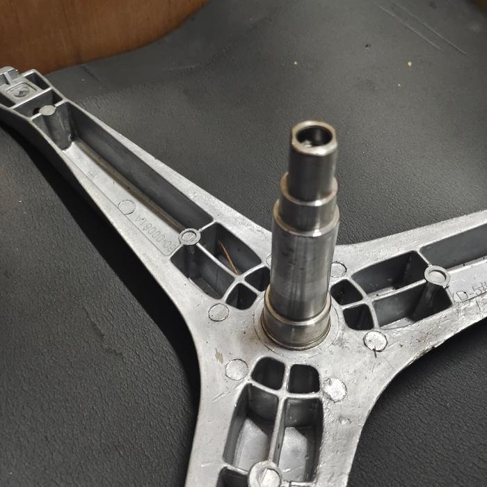 Segitiga spider Mesin Cuci Samsung WW65J3283LW & WW65H5200EW