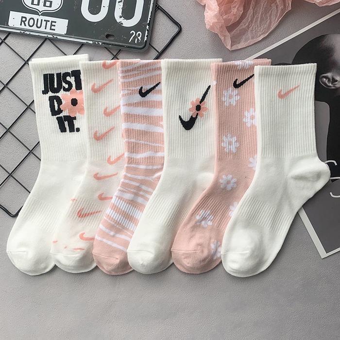 TerbaruBest Seller Kaos Kaki Nike Everyday Cushioned Crew Original 100%