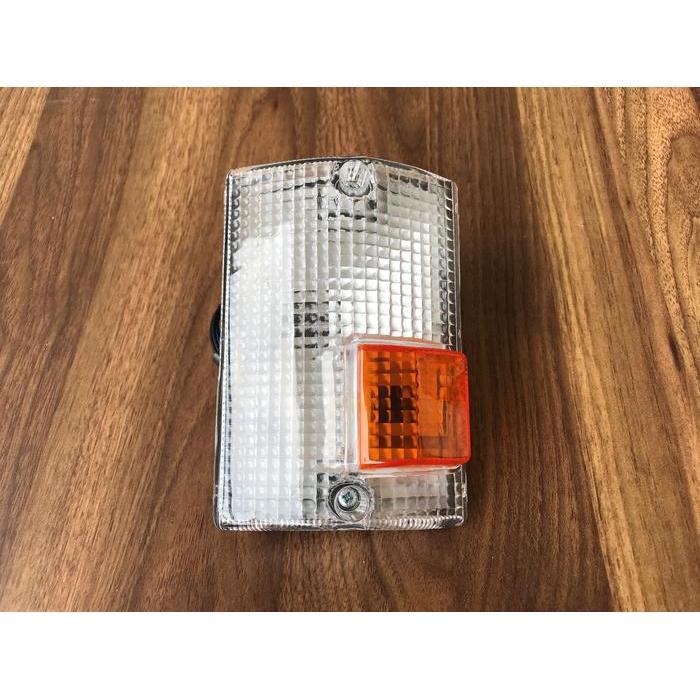 LAMPU SEN DEPAN MITSUBISHI L300 DELUXE