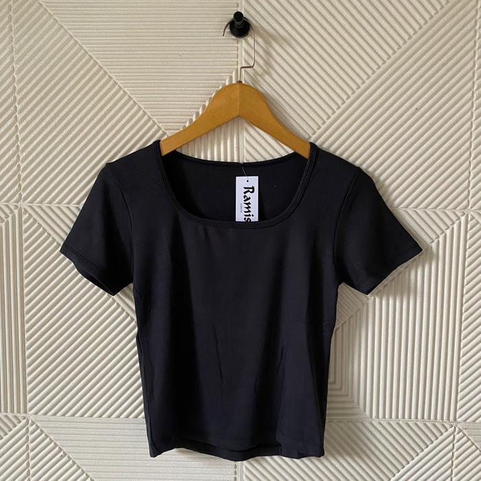 Atasan kaos square neck top / crop top polos tangan pendek kerah kotak wanita / baju cewek