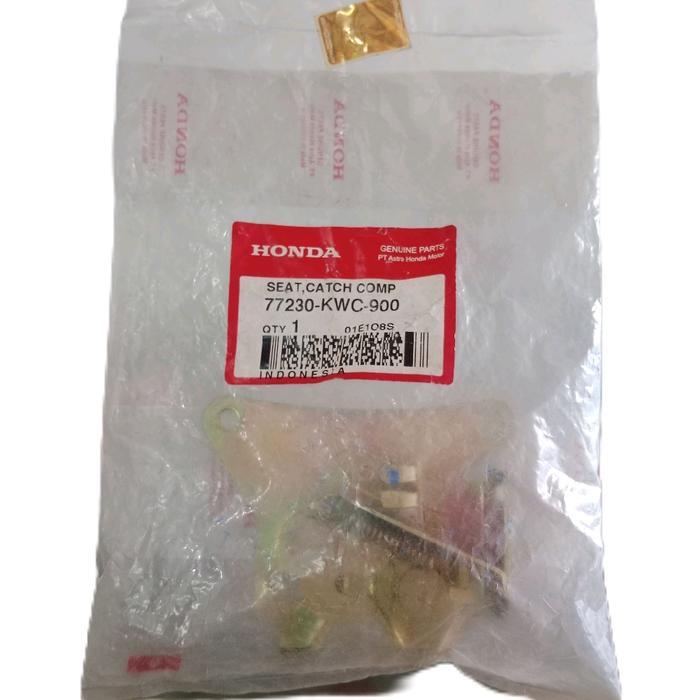 77230 Kwc 900 - Engsel Lawan Kunci Jok Belakang Honda Cs1 Original Ahm Termurah Langka