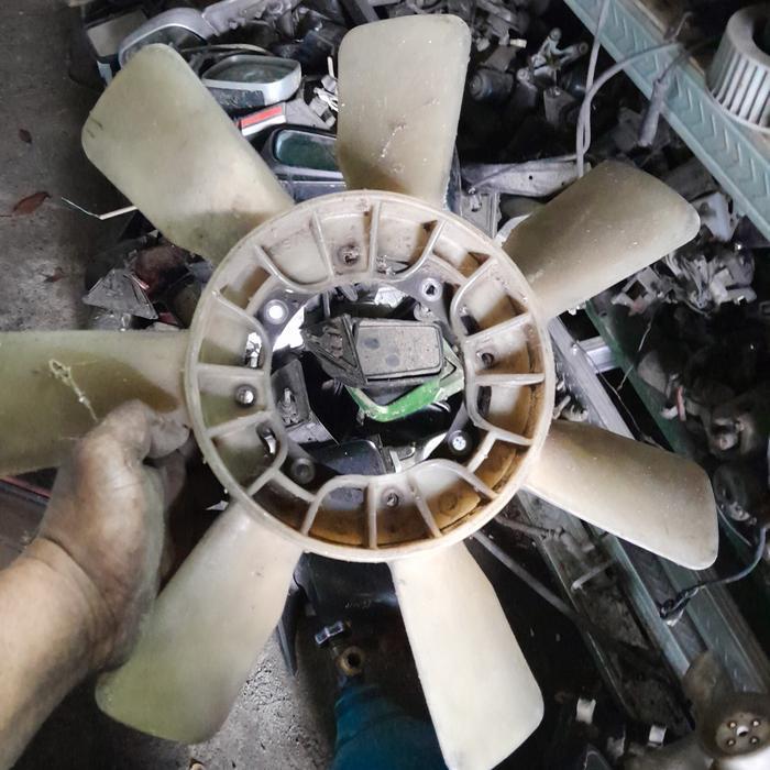 baling kipas radiator lancer ck4