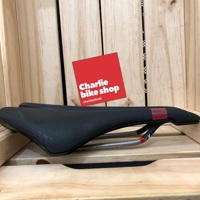 Saddle Prologo Dimension Agx Tirox 143Mm Black Prologo