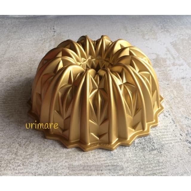 Nordic Ware Cut Crystal Bundt Pan, Ready, loyang kue