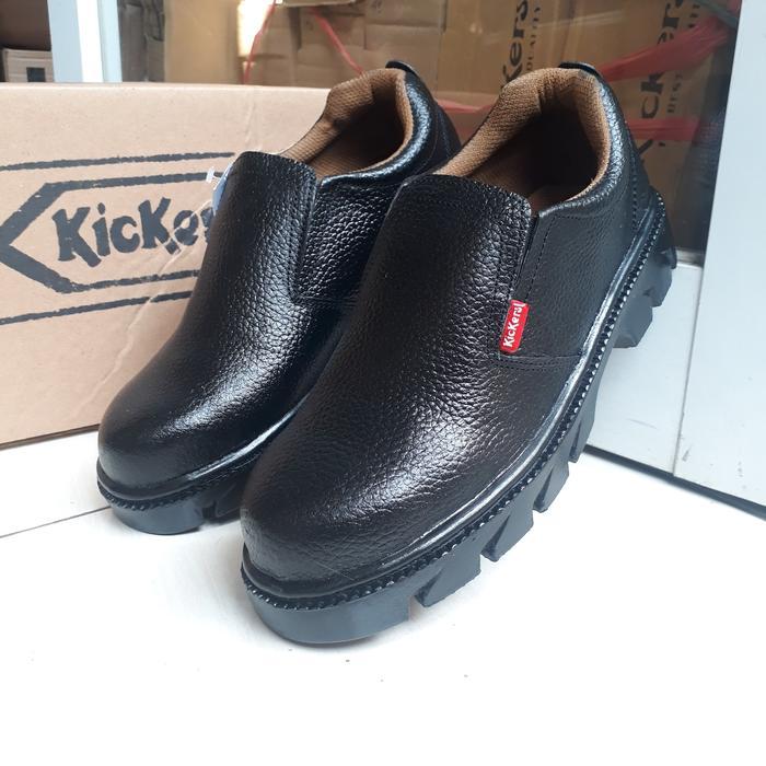 PROMO KICKERS Sepatu Safety Ujung Besi Kulit Asli Slip On KR10 Karet Shoes Flat Kerja Pria Hitam Sol