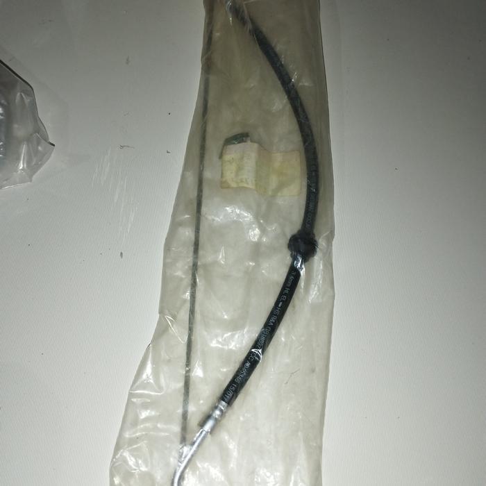 Selang Rem Depan Kanan Kia Carnival